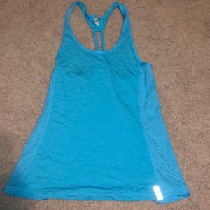 UNDER ARMOUR WORKOUT TANK